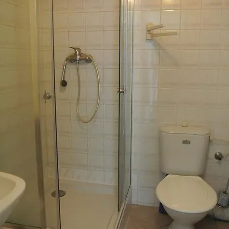 Na Kovarne Motel