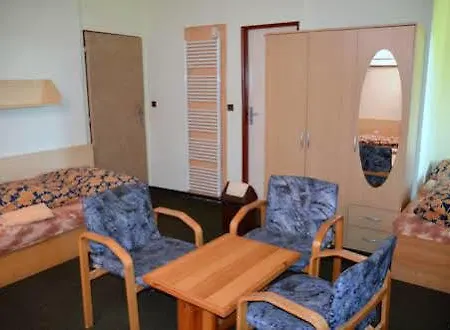 Na Kovarne Motel